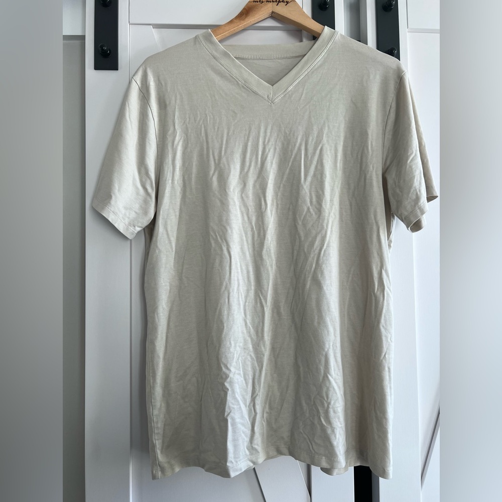 Lululemon Men’s Fundamental V Neck Tee